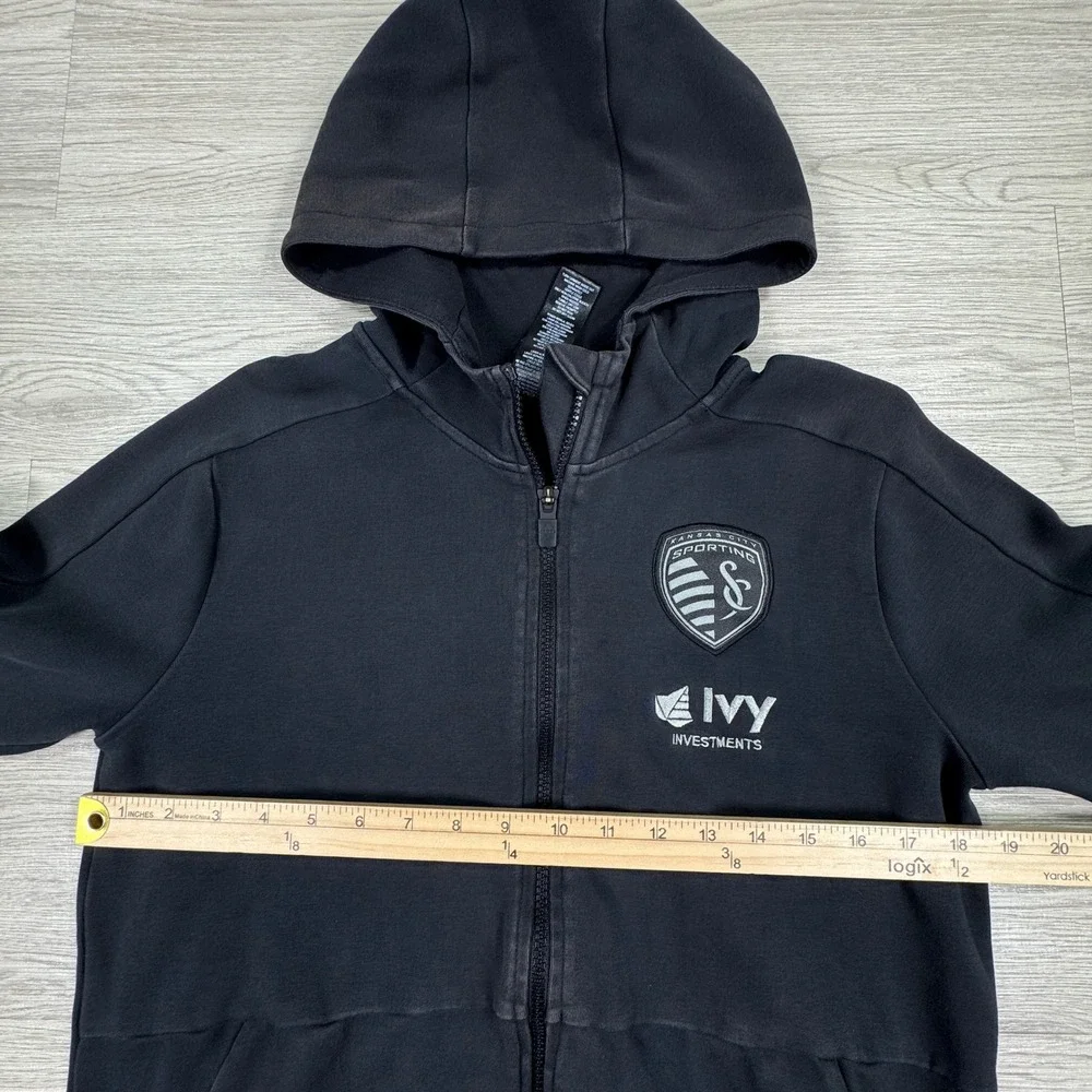 adidas *orders ship